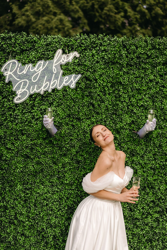 Ring for Bubbles prosecco stěna