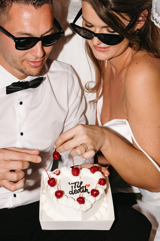 Moderní krájení dortu s bleskem