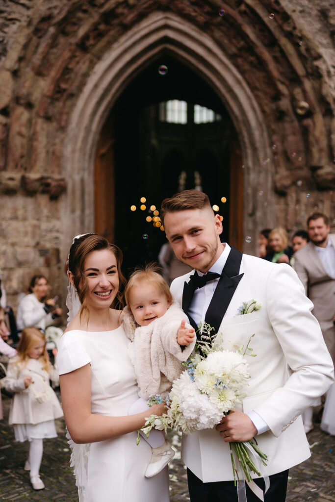 novomanželké focení s miminkem